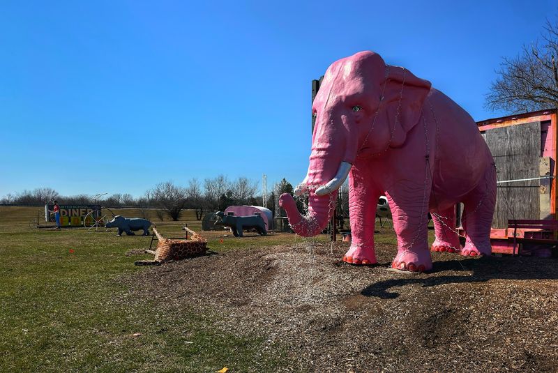 Outdoor Sculptures And Fun Photo Spots Outdoor Sculptures And Fun Photo Spots