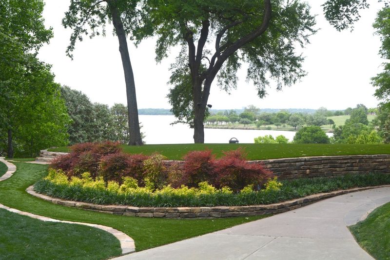 Peaceful Walking Paths Designed for Exploration Peaceful Walking Paths Designed for Exploration