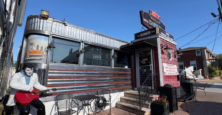 People Travel From Across New Jersey For Breakfast At This Small-Town Favorite