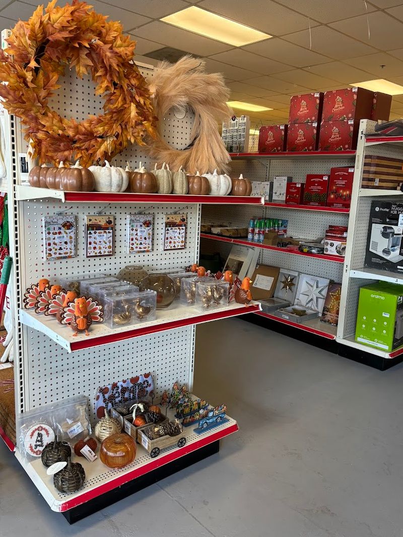 Perfect Destination for Holiday and Gift Shopping