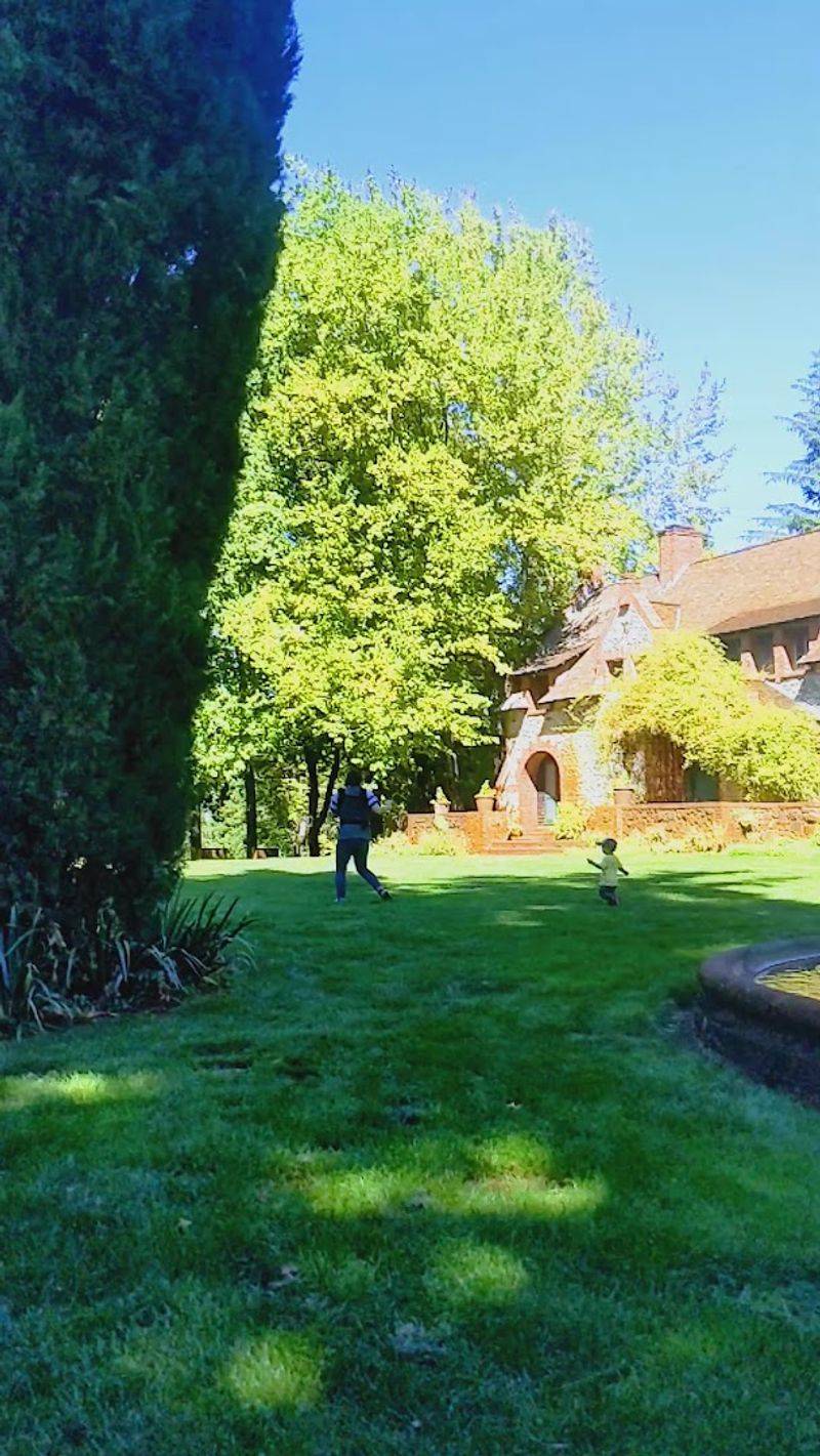Perfect Picnic Spots and Family-Friendly Atmosphere
