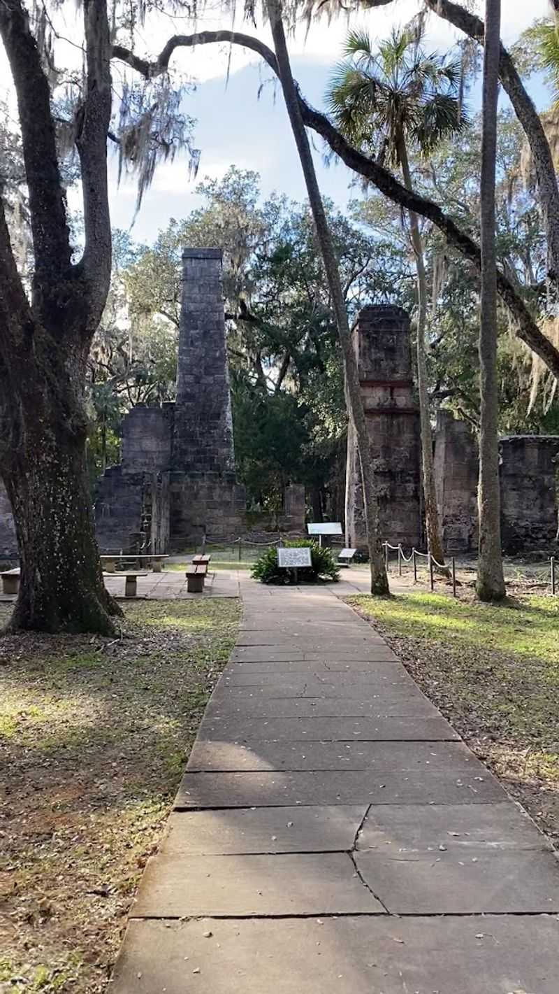 Picnic Areas and Family-Friendly Amenities Picnic Areas and Family-Friendly Amenities