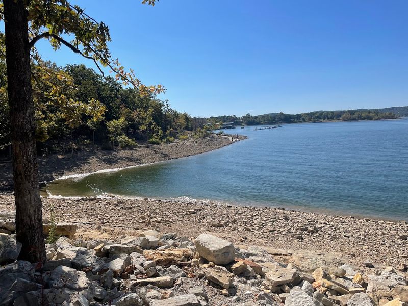 Picnic Areas and Outdoor Grills by the Lake