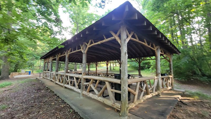 Picnic Shelters and Outdoor Dining Spots Picnic Shelters and Outdoor Dining Spots