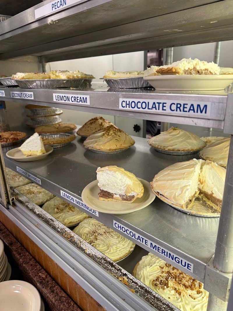 Pie Happy Hour — The Event That Sends People Driving for Miles Pie Happy Hour — The Event That Sends People Driving for Miles