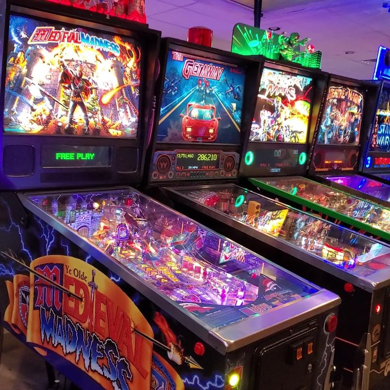 Pinball Machines Spanning Multiple Eras Pinball Machines Spanning Multiple Eras