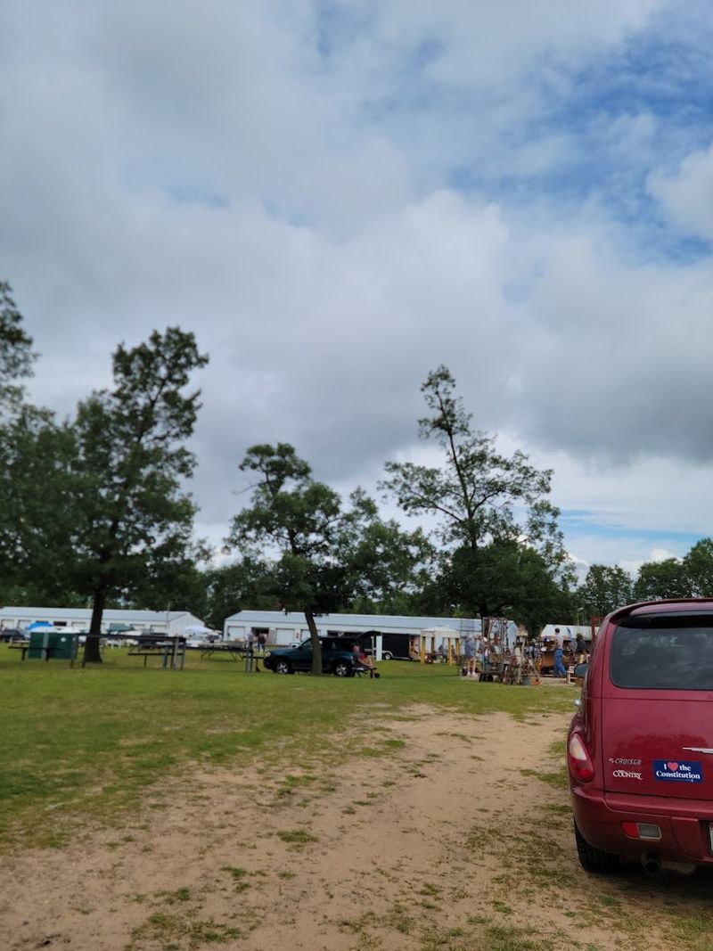Plenty of Free Parking