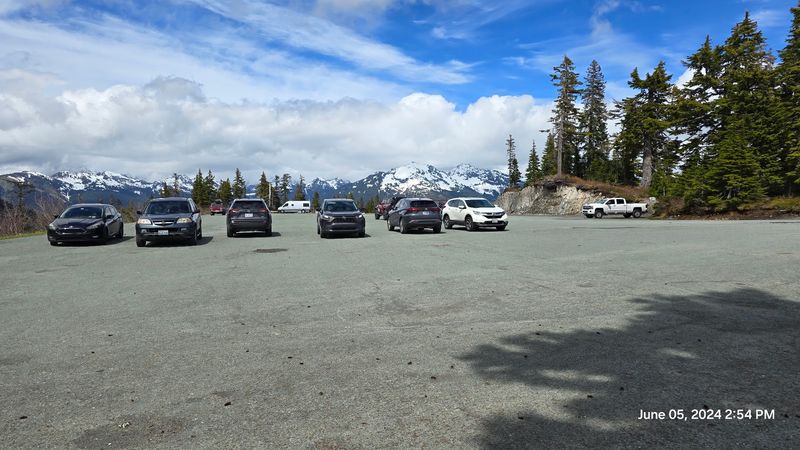 Plenty of Parking and Easy Trail Access Plenty of Parking and Easy Trail Access
