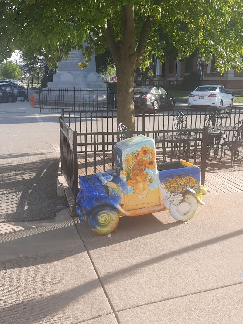 Pontiac Community Art Displays