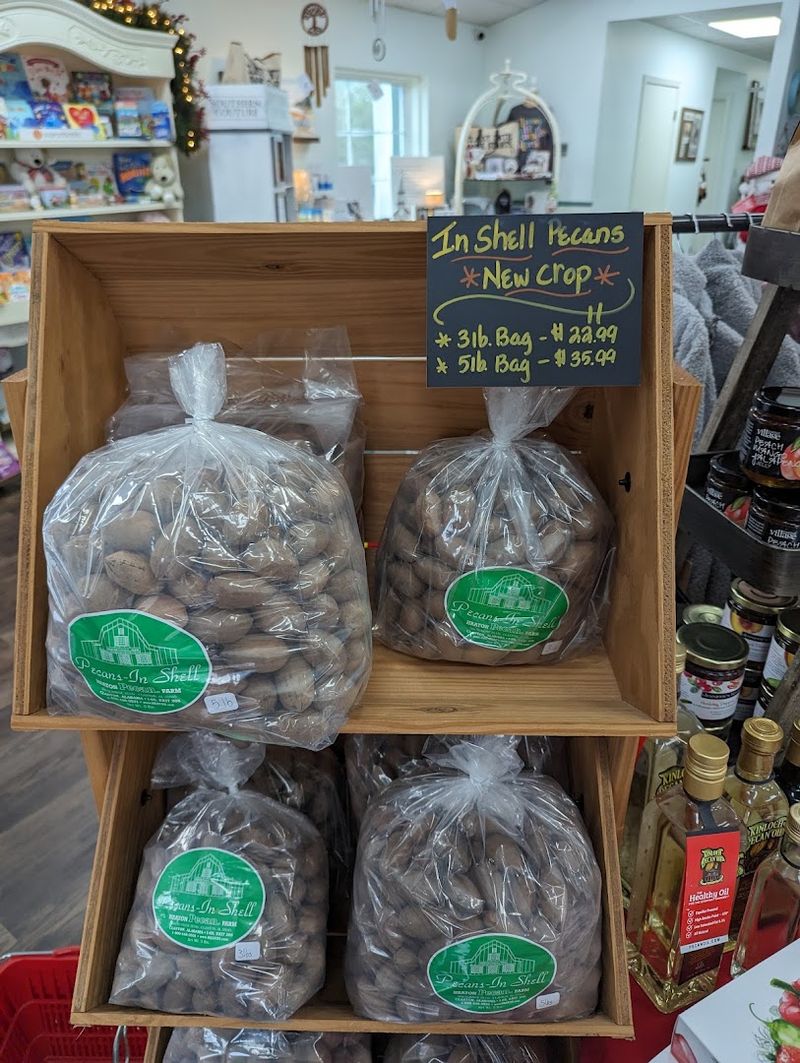 Praline Pecans and Roasted Varieties Sold by the Pound Praline Pecans and Roasted Varieties Sold by the Pound