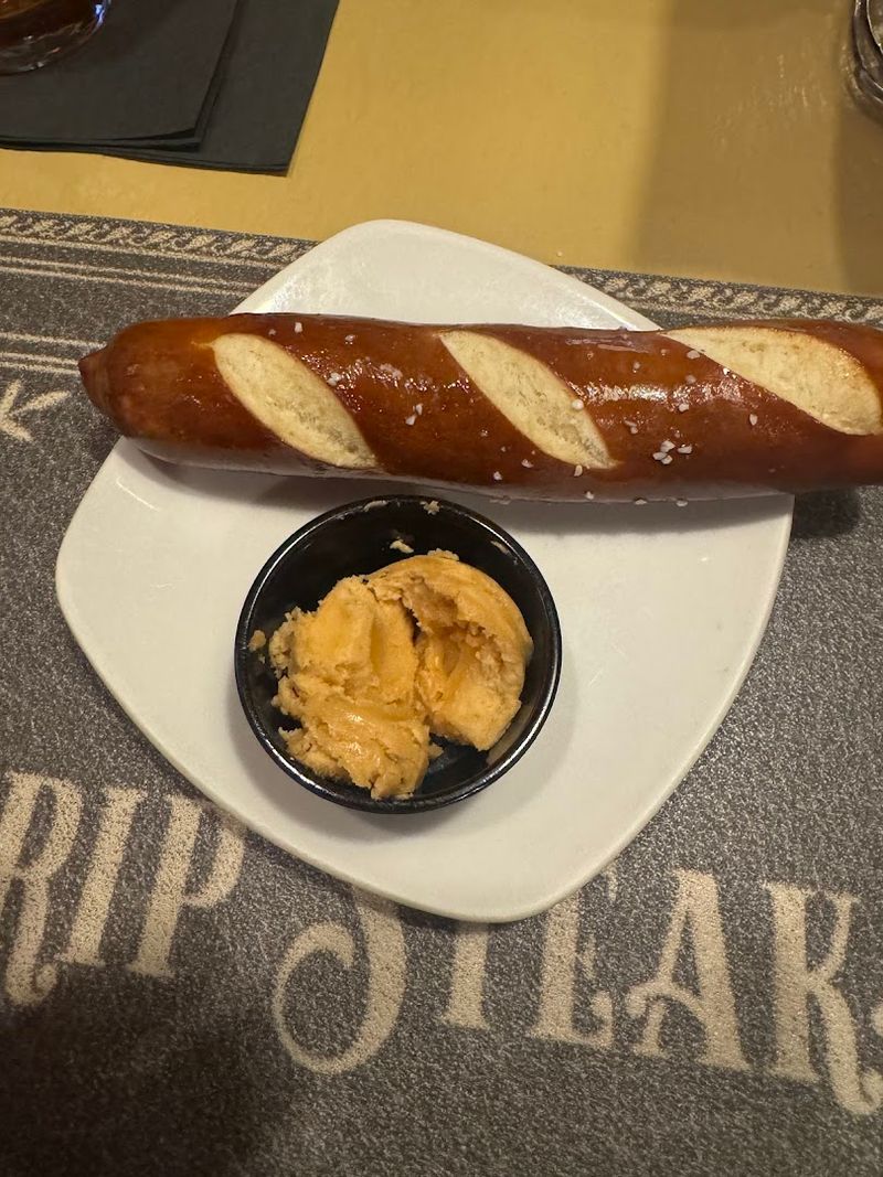 Pretzel Bread and Butter That Starts the Meal Right Pretzel Bread and Butter That Starts the Meal Right