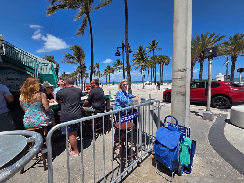 Prime Beachfront Location Right On The Corner Prime Beachfront Location Right On The Corner