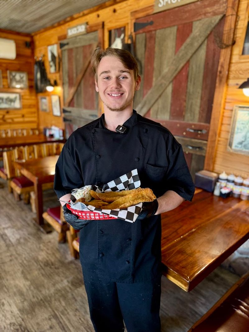 Pulled Pork French Fry Nachos: A Crowd Favorite
