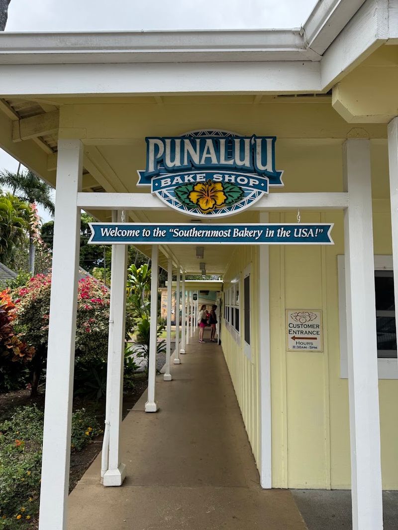 Punalu'u Bake Shop - Naalehu, Hawaii