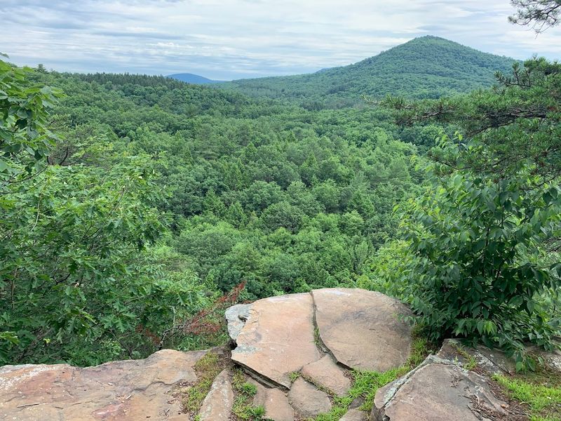 Raven Rock Overlook: Views That Stop You Cold