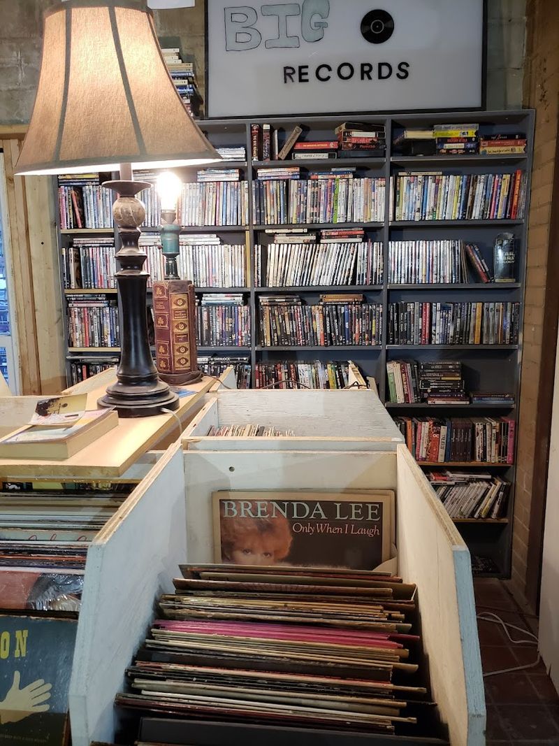 Records and Media for the Vintage Obsessed