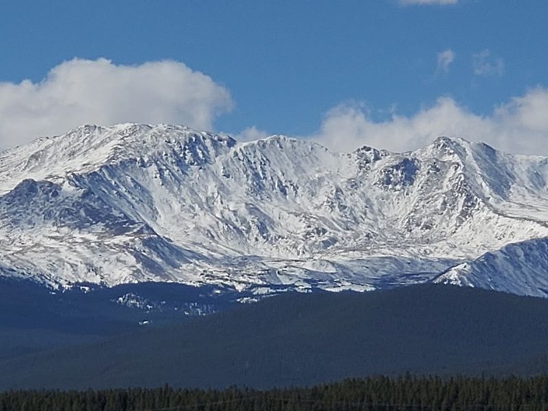 Relaxing Mountain Scenery That Recharges Your Soul