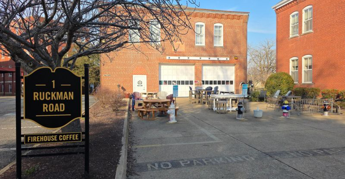 Relive Childhood Memories At This One-Of-A-Kind Firefighter-Themed Restaurant In Virginia