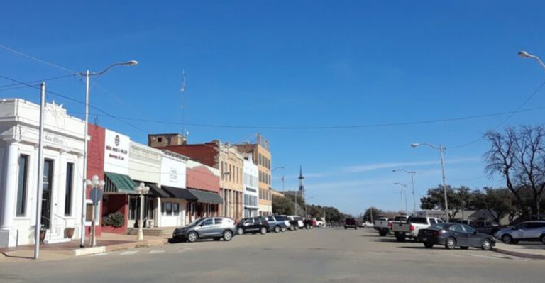 Retirees Are Discovering This Affordable Texas Town Where Homes Still Cost Under $90,000