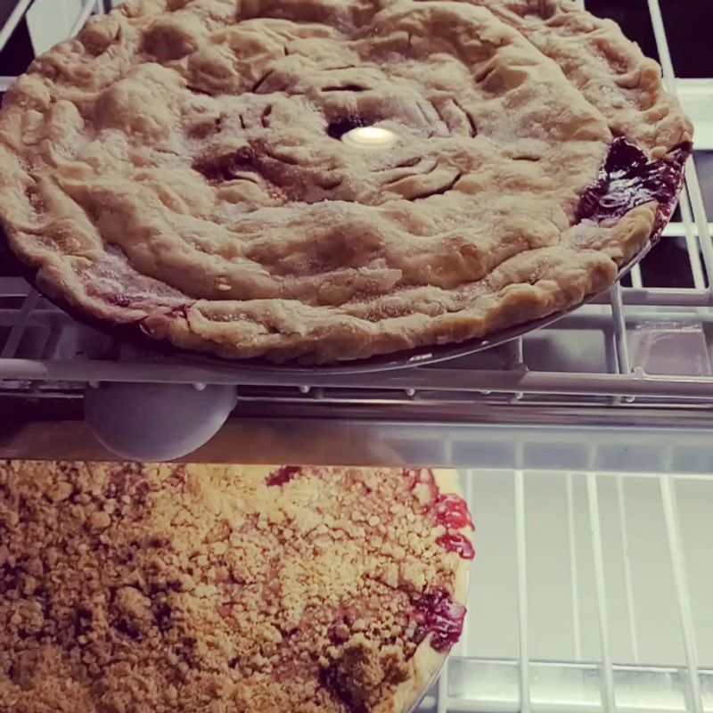 Rhubarb Crumble Pie: A Classic Done Right