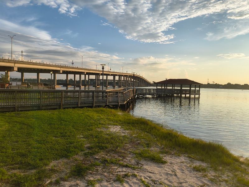 Riverside Views That Rival Any Fancy Resort Riverside Views That Rival Any Fancy Resort