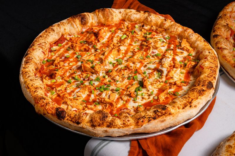 Roadside Pizza That Catches Everyone Off Guard Roadside Pizza That Catches Everyone Off Guard