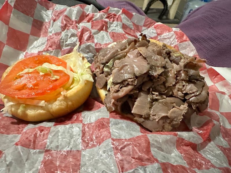 Roast Beef Sandwich and Burgers for the Non-Chicken Crowd Roast Beef Sandwich and Burgers for the Non-Chicken Crowd