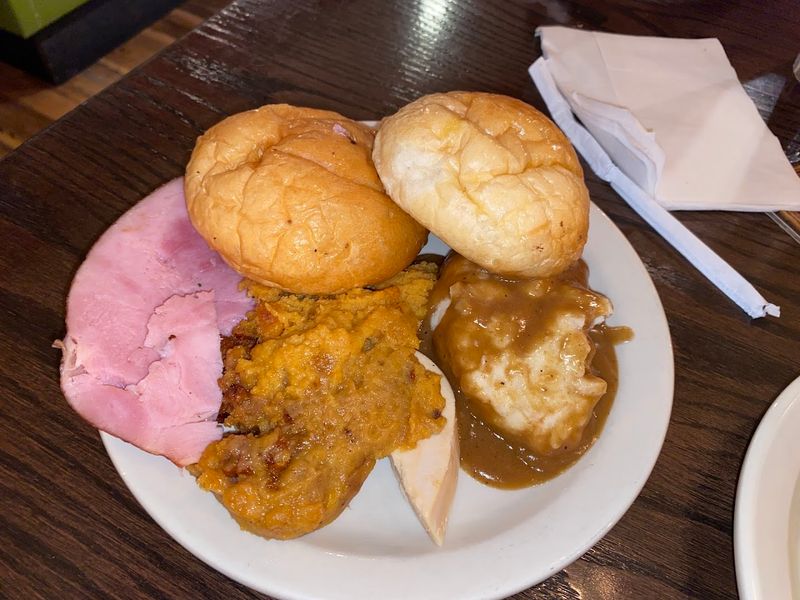 Roast Beef and Mashed Potatoes Worth Writing Home About Roast Beef and Mashed Potatoes Worth Writing Home About