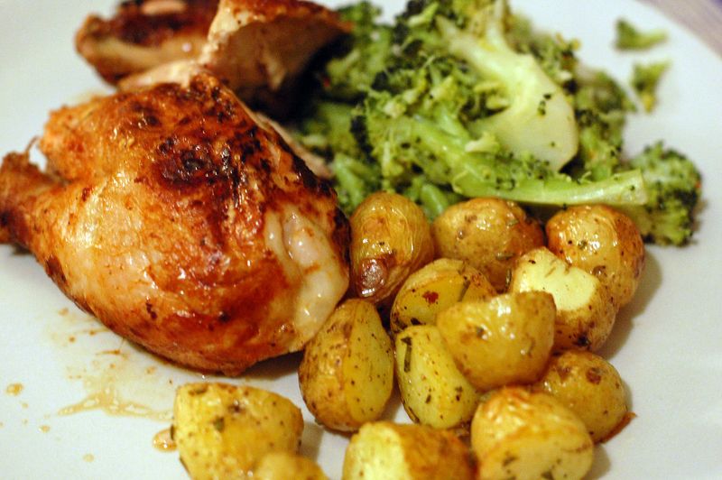 Roast chicken with potatoes
