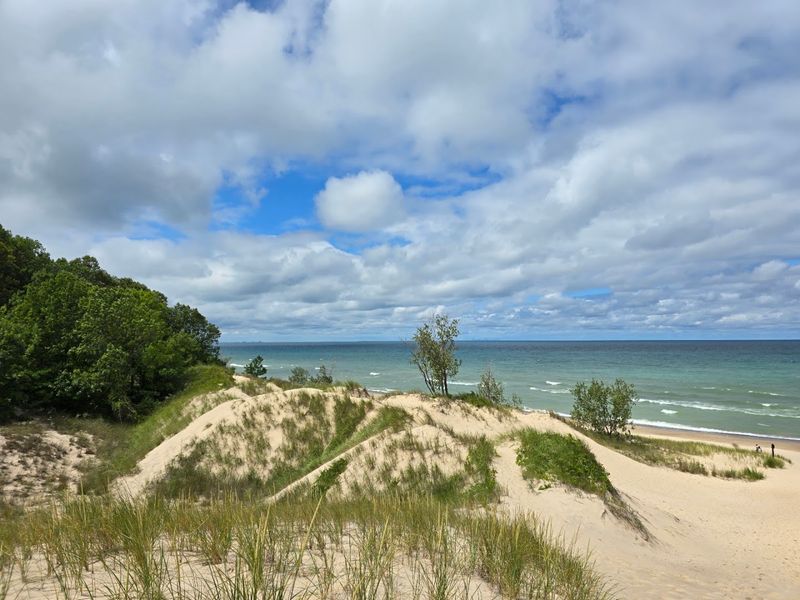 Sandy Hiking Trails With Rewarding Views at the Top