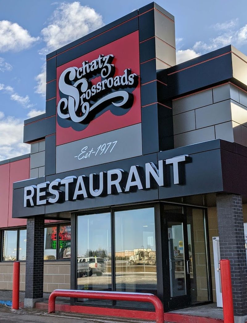 Schatz Crossroads Truck Stop - Minot, North Dakota