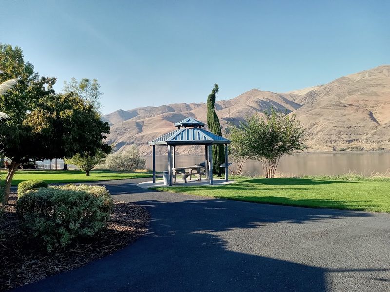 Schools That Are Small Enough to Actually Know Your Kids