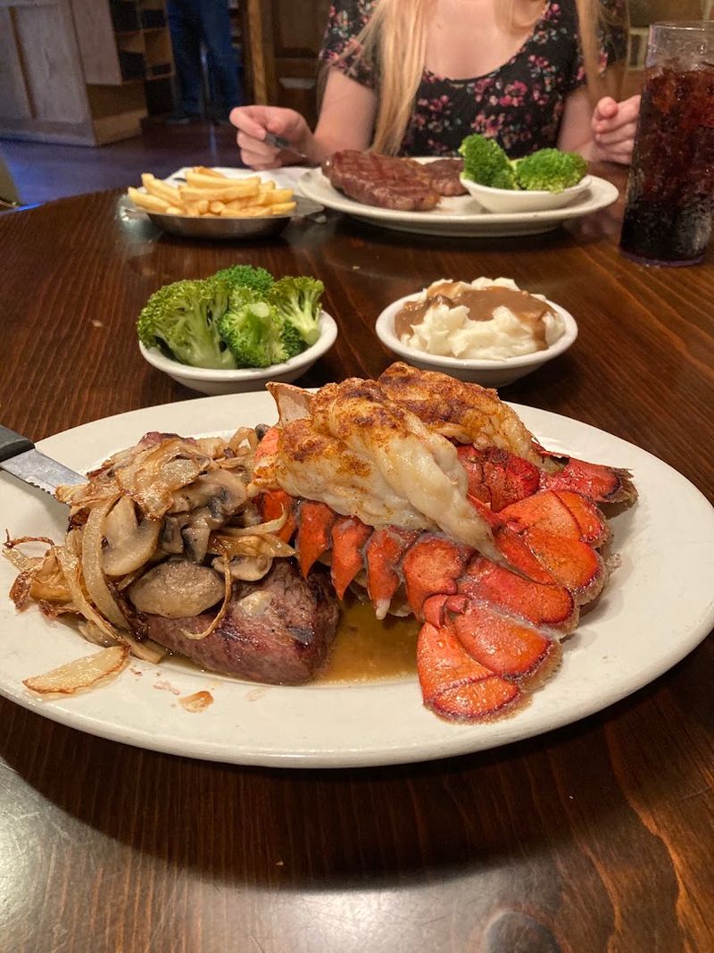 Seafood Options That Genuinely Surprise First-Timers Seafood Options That Genuinely Surprise First-Timers