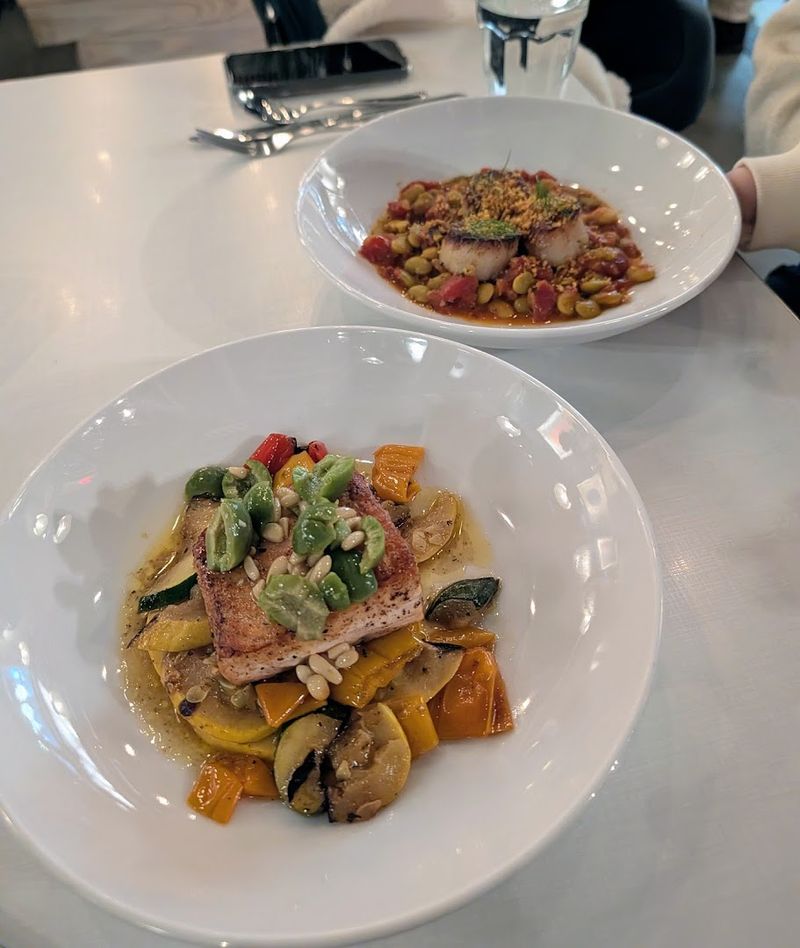 Seasonal Menu That Keeps Things Fresh