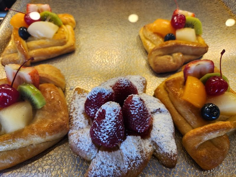 Seasonal Pastries That Keep Customers Coming Back Year-Round Seasonal Pastries That Keep Customers Coming Back Year-Round