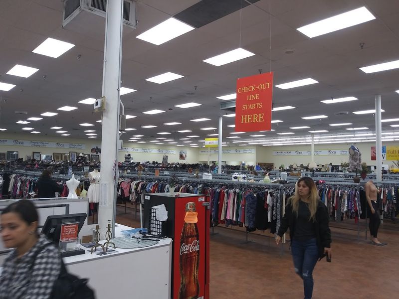 Self-Checkout and Cashier Options for Faster Shopping