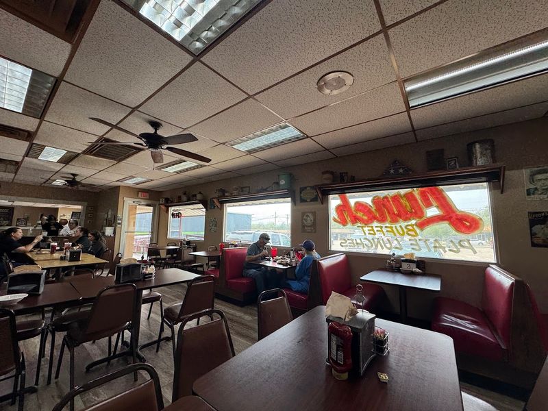 Service With a Genuine Small-Town Warmth