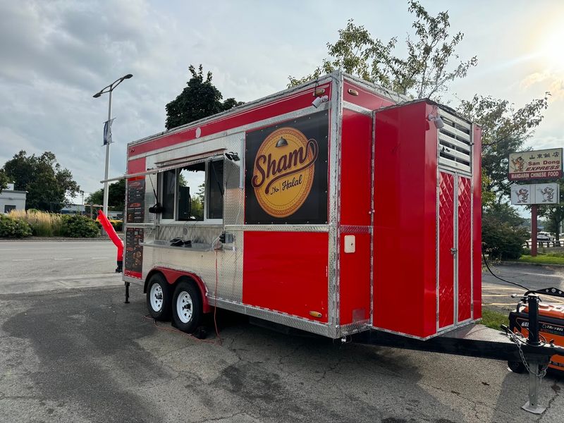 Sham Halal Layton Truck - Milwaukee, Wisconsin Sham Halal Layton Truck - Milwaukee, Wisconsin