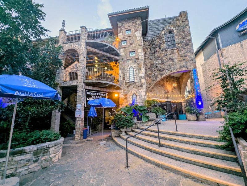 Shopping, Souvenirs, and a Jewelry Store On-Site