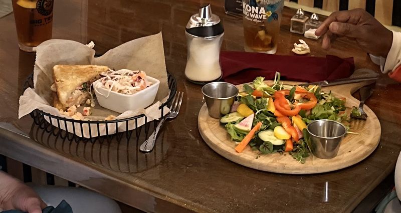 Shrimp Salad and Fresh Garden Bowls Worth Knowing About Shrimp Salad and Fresh Garden Bowls Worth Knowing About