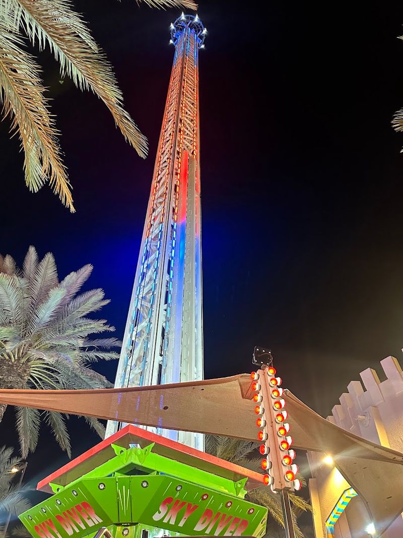 Skydiver Drop Ride