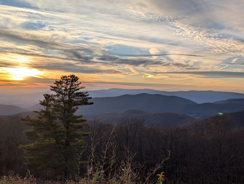 Skyline Drive Access Makes Exploring the Whole Park Effortless Skyline Drive Access Makes Exploring the Whole Park Effortless