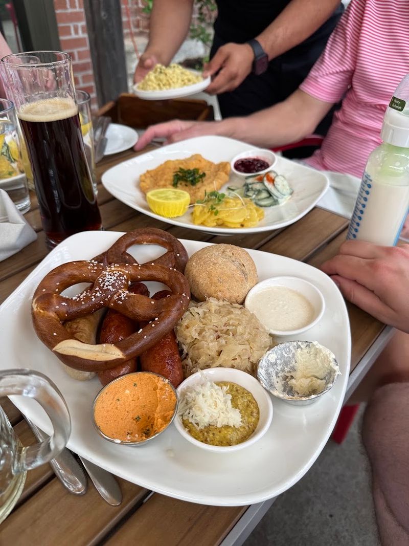 Smoked Sausage Plates That Steal the Show Smoked Sausage Plates That Steal the Show