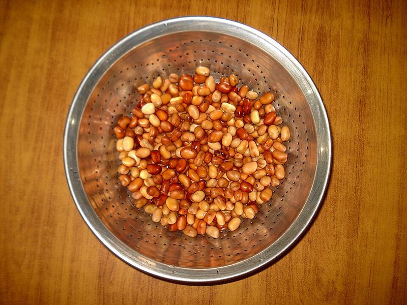 Soaking dried beans overnight Soaking dried beans overnight
