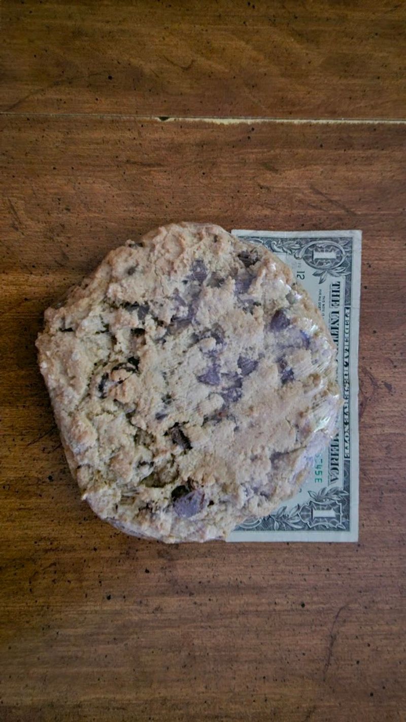 Soft Cookies With That Perfect Crunchy Bottom