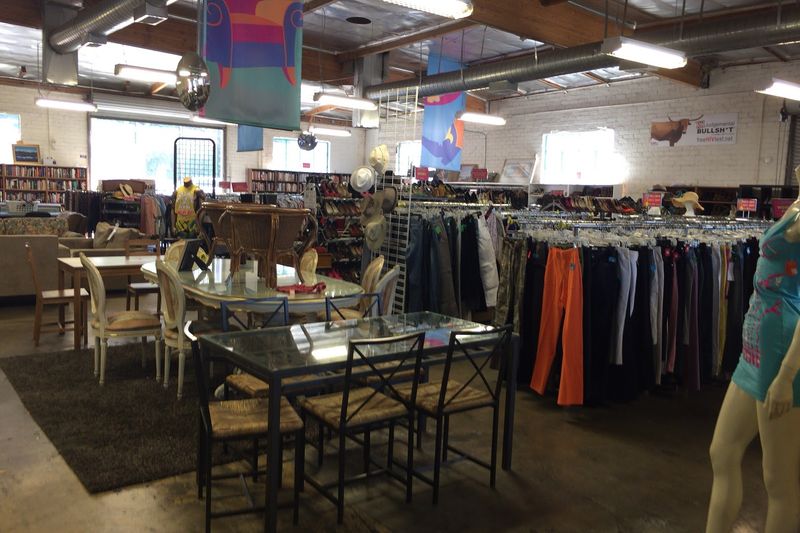 Spacious Layout That Never Feels Cramped or Overwhelming Spacious Layout That Never Feels Cramped or Overwhelming