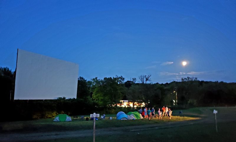 Stargazing Views That Make the Night Even More Magical Stargazing Views That Make the Night Even More Magical