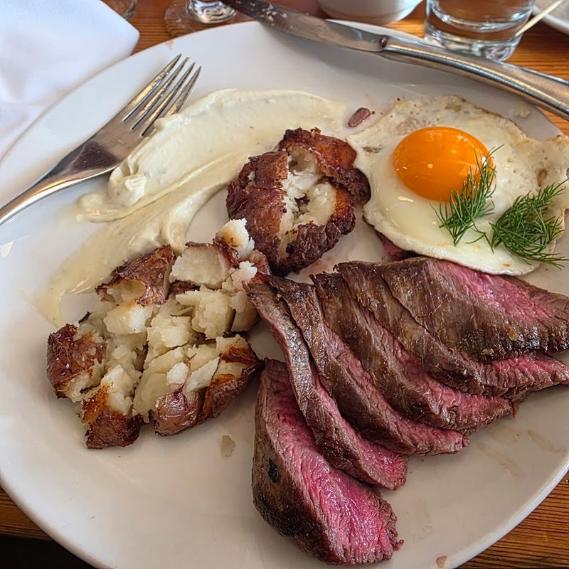 Steak And Eggs: A Hearty Breakfast Done Right