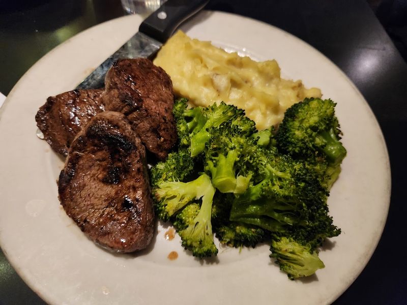 Steaks That Compete With the Seafood Spotlight Steaks That Compete With the Seafood Spotlight