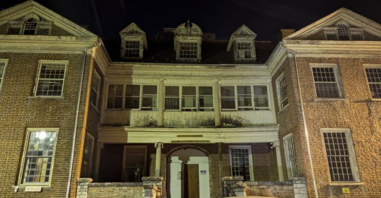 Step Inside Virginia’s Infamous Historic Asylum Where Ghost Stories Never Seem To End